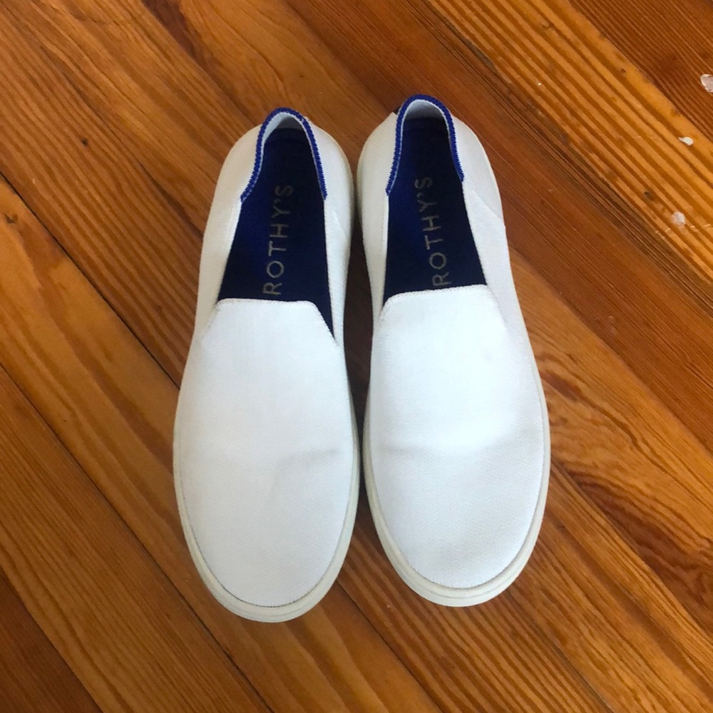 White Rothy’s sneakers